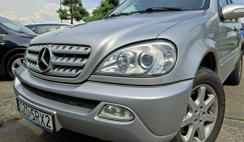 Mercedes-Benz ML | 4×4 (stały) | Automatyczna | 218 KM | Srebrny full