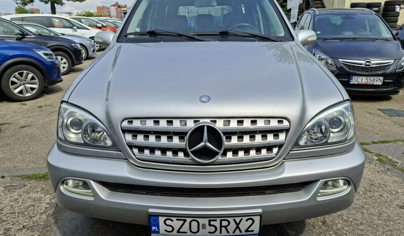 Mercedes-Benz ML | 4×4 (stały) | Automatyczna | 218 KM | Srebrny full