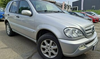 Mercedes-Benz ML | 4×4 (stały) | Automatyczna | 218 KM | Srebrny full