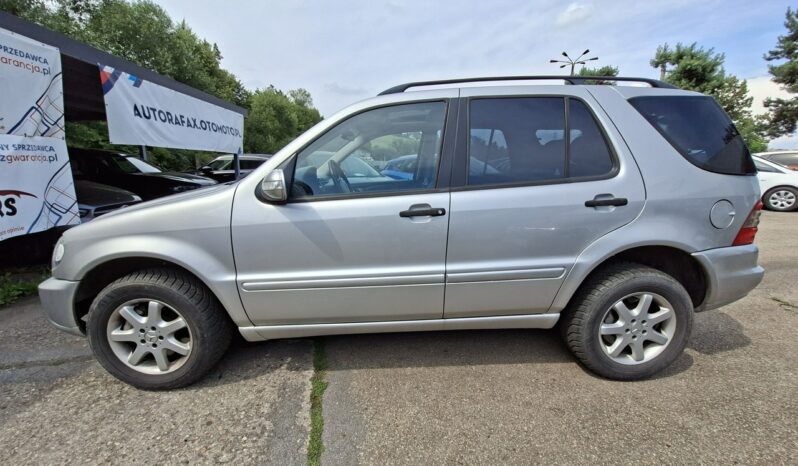 Mercedes-Benz ML | 4×4 (stały) | Automatyczna | 218 KM | Srebrny full
