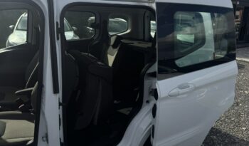 Ford Tourneo Courier | FWD (przód) | Manualna | 100 KM | Biały full