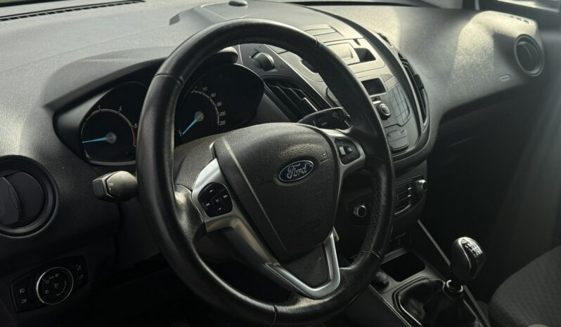 Ford Tourneo Courier | FWD (przód) | Manualna | 100 KM | Biały full