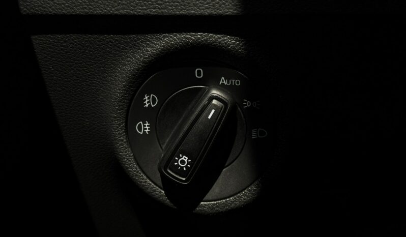Skoda Karoq | FWD (przód) | Automatyczna | 150 KM | Szary full
