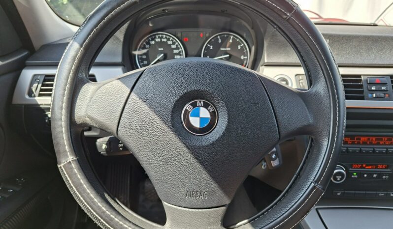 BMW Seria 3 | RWD (tył) | Manualna | 143 KM | Zielony full