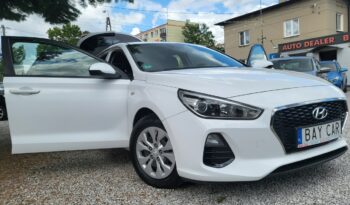 Hyundai i30 | FWD (przód) | Manualna | 100 KM | Biały full