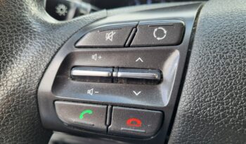 Hyundai i30 | FWD (przód) | Manualna | 100 KM | Biały full