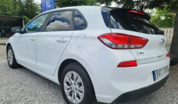 Hyundai i30 | FWD (przód) | Manualna | 100 KM | Biały full