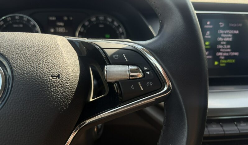 Skoda Octavia | FWD (przód) | Automatyczna | 150 KM | Szary full