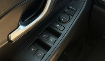 Hyundai i30 | FWD (przód) | Manualna | 120 KM | Srebrny full