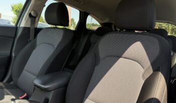 Hyundai i30 | FWD (przód) | Manualna | 120 KM | Srebrny full