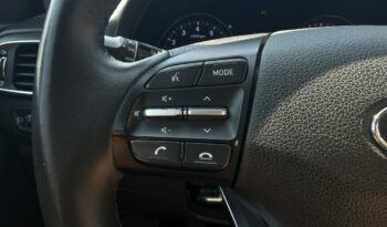 Hyundai i30 | FWD (przód) | Manualna | 120 KM | Srebrny full