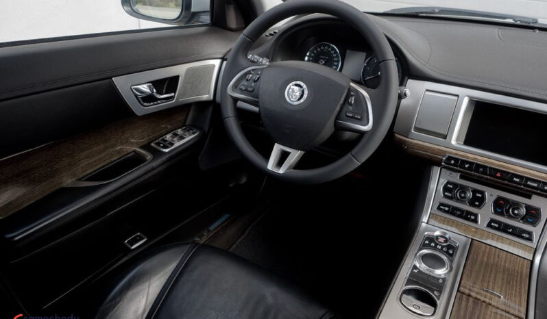 Jaguar XF | RWD (tył) | Automatyczna | 190 KM | Szary full