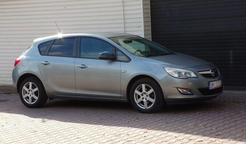 Opel Astra | FWD (przód) | Manualna | 115 KM | Srebrny full