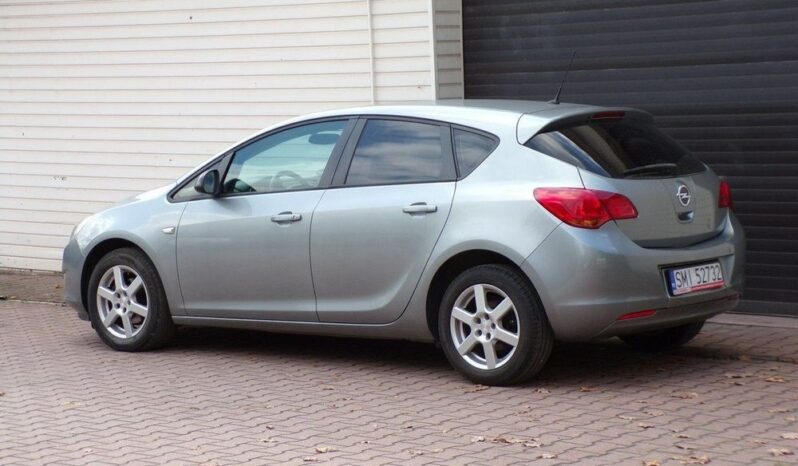 Opel Astra | FWD (przód) | Manualna | 115 KM | Srebrny full