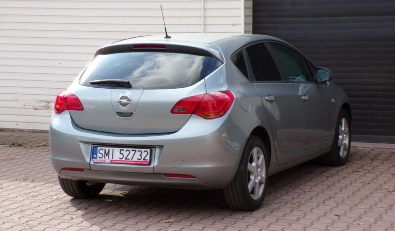 Opel Astra | FWD (przód) | Manualna | 115 KM | Srebrny full