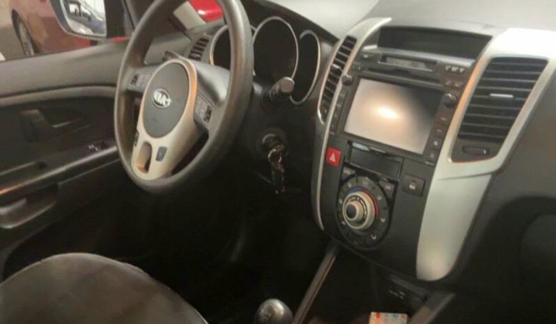Kia Venga | FWD (przód) | Manualna | 90 KM | Szary full