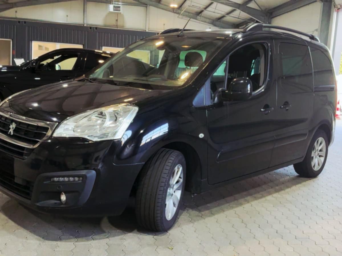 Peugeot Partner | Fwd (Przód) | Manualna | 120 Km | Czarny
