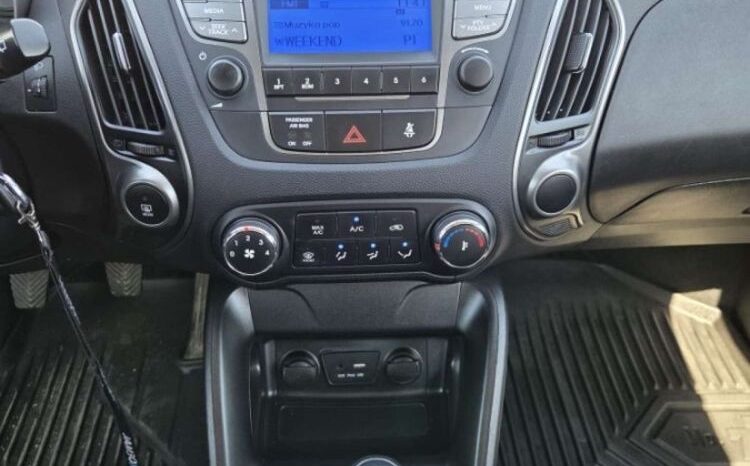 Hyundai ix35 | FWD (przód) | Manualna | 135 KM | Biały full