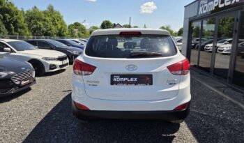 Hyundai ix35 | FWD (przód) | Manualna | 135 KM | Biały full