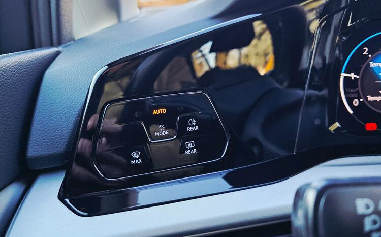 Volkswagen Golf | FWD (przód) | Manualna | 115 KM | Szary full