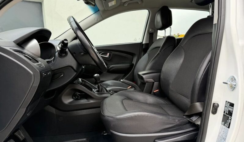 Hyundai ix35 | FWD (przód) | Manualna | 166 KM | Biały full