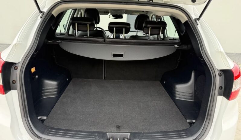 Hyundai ix35 | FWD (przód) | Manualna | 166 KM | Biały full