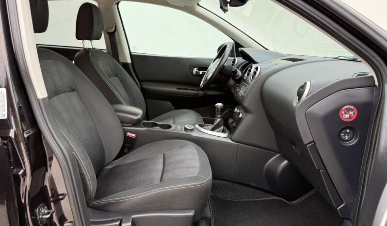 Nissan Qashqai | 4×4 (doł. ręcznie) | Manualna | 141 KM | Inny kolor full