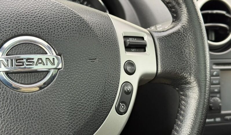 Nissan Qashqai | 4×4 (doł. ręcznie) | Manualna | 141 KM | Inny kolor full