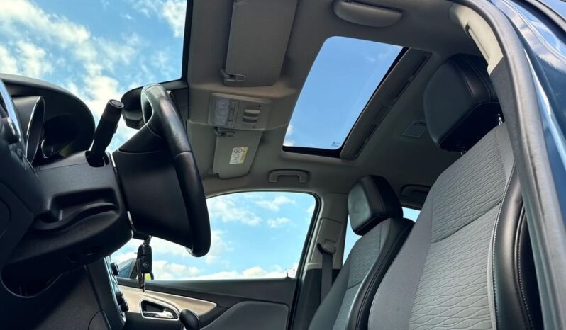 Opel Mokka | 4×4 (doł. automatycznie) | Manualna | 136 KM | Niebieski full