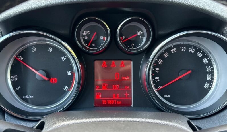 Opel Mokka | 4×4 (doł. automatycznie) | Manualna | 136 KM | Niebieski full