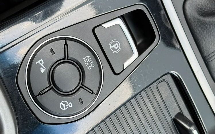 Hyundai i40 | FWD (przód) | Automatyczna | 141 KM | Czarny full