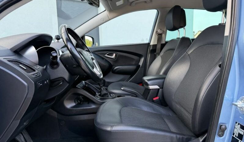 Hyundai ix35 | FWD (przód) | Manualna | 135 KM | Niebieski full
