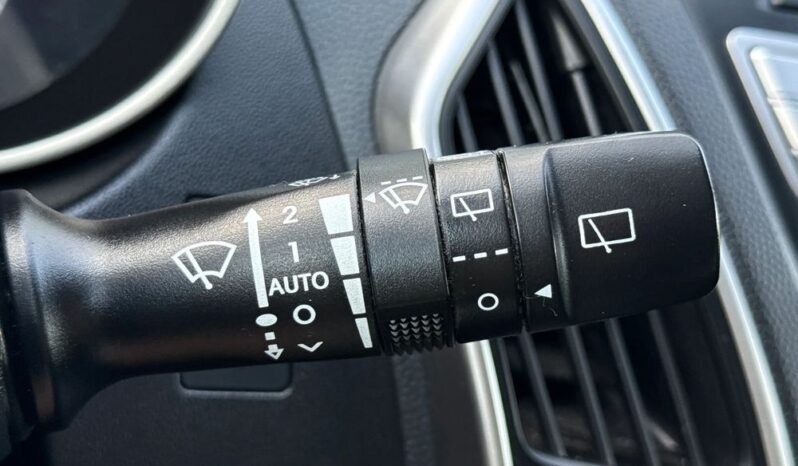 Hyundai ix35 | FWD (przód) | Manualna | 135 KM | Niebieski full