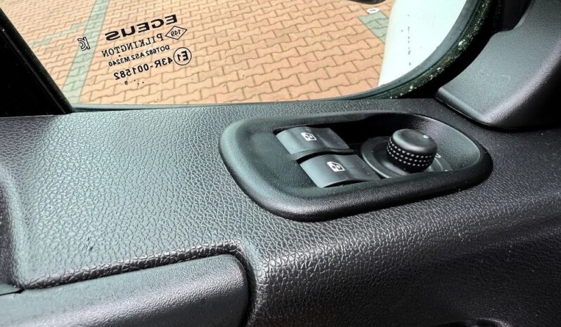 Renault Master | 4×4 (doł. ręcznie) | Manualna | 130 KM | Biały full