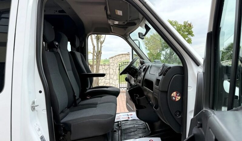 Renault Master | 4×4 (doł. ręcznie) | Manualna | 130 KM | Biały full