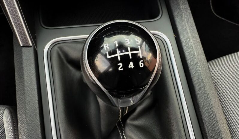 Seat Leon | FWD (przód) | Manualna | 110 KM | Inny kolor full