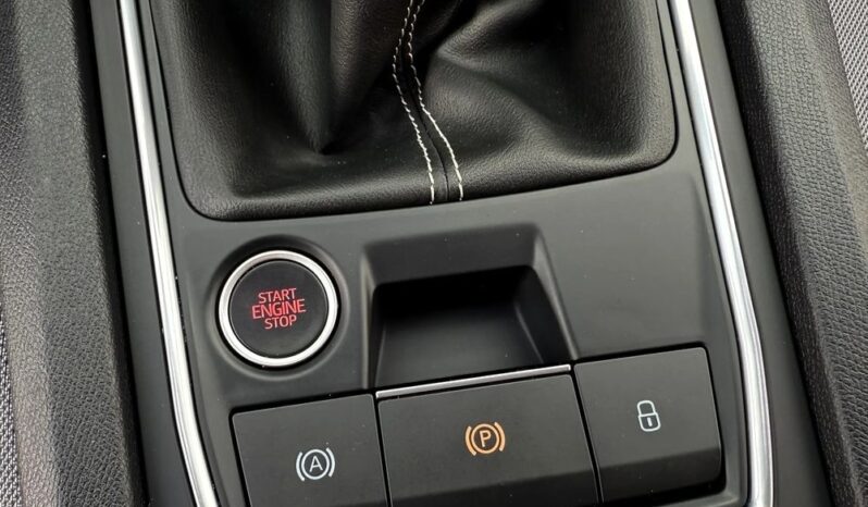 Seat Leon | FWD (przód) | Manualna | 110 KM | Inny kolor full