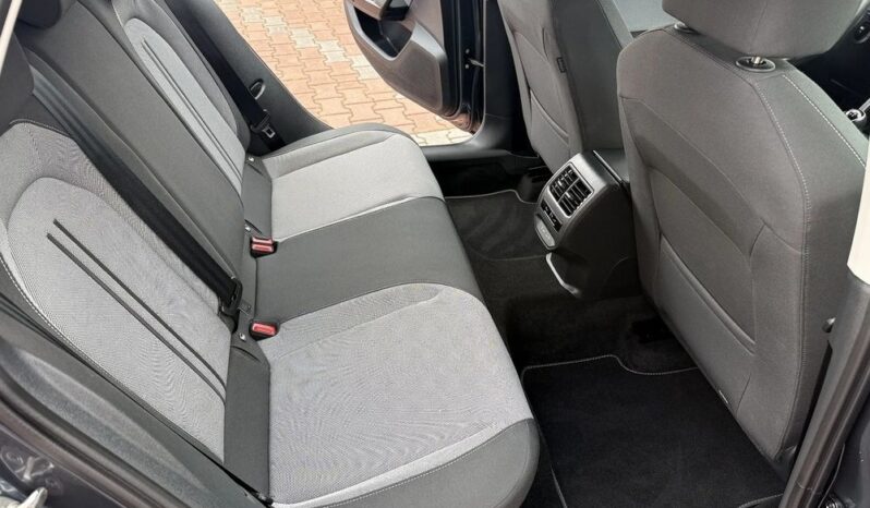 Seat Leon | FWD (przód) | Manualna | 110 KM | Inny kolor full