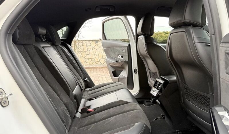 DS Automobiles DS 7 Crossback | FWD (przód) | Automatyczna | 179 KM | Biały full