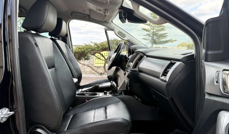 Ford Ranger | 4×4 (stały) | Manualna | 213 KM | Czarny full