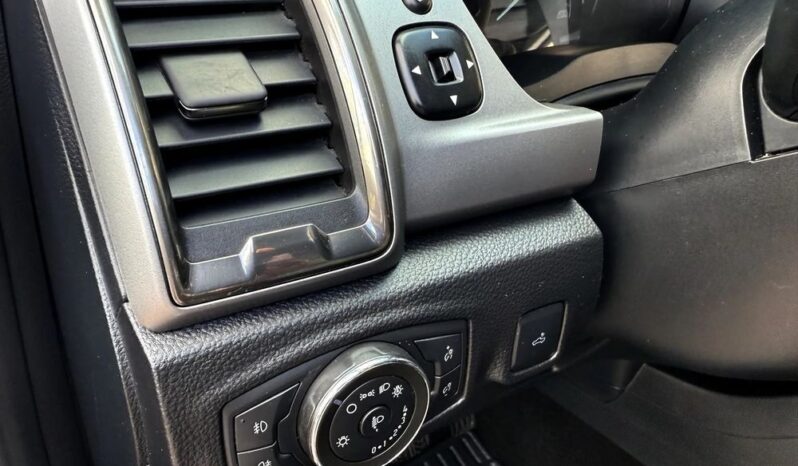 Ford Ranger | 4×4 (stały) | Manualna | 213 KM | Czarny full