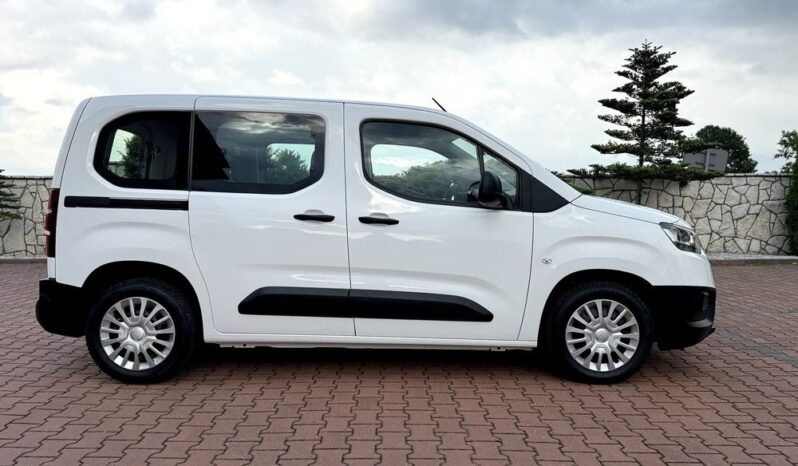 Toyota Proace City Verso | FWD (przód) | Manualna | 110 KM | Biały full