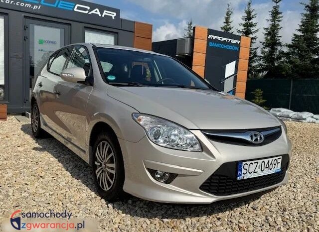 Hyundai i30 | FWD (przód) | Manualna | 90 KM | Beżowy full