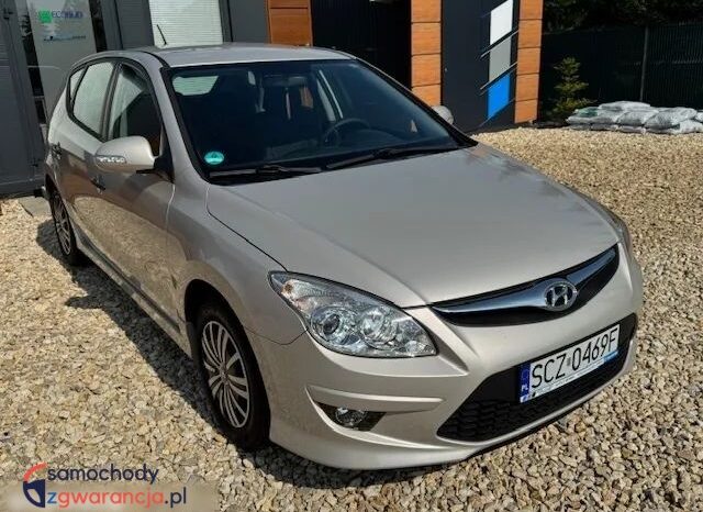 Hyundai i30 | FWD (przód) | Manualna | 90 KM | Beżowy full