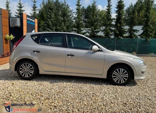Hyundai i30 | FWD (przód) | Manualna | 90 KM | Beżowy full