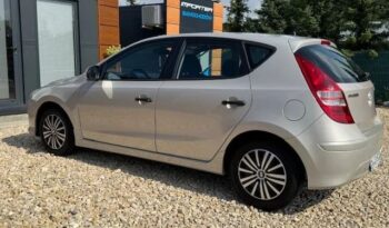 Hyundai i30 | FWD (przód) | Manualna | 90 KM | Beżowy full