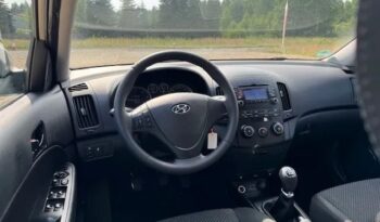 Hyundai i30 | FWD (przód) | Manualna | 90 KM | Beżowy full
