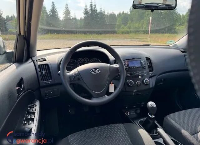 Hyundai i30 | FWD (przód) | Manualna | 90 KM | Beżowy full