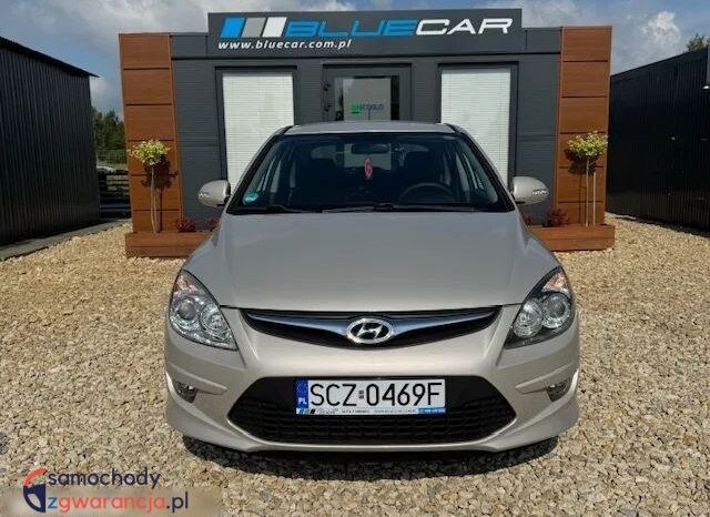 Hyundai i30 | FWD (przód) | Manualna | 90 KM | Beżowy full