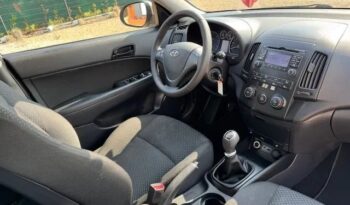 Hyundai i30 | FWD (przód) | Manualna | 90 KM | Beżowy full